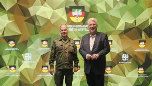 Besuch bei Brigadegeneral Müller im Landeskommando in Düsseldorf